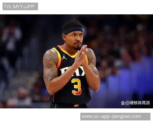 快船主场今日发放比尔摇头娃娃吸引力如何引发球迷热议